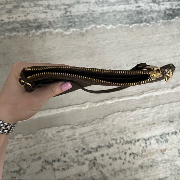 Like ๐ Louis Vuitton Empriente Citadine leather muted taupe mini pouch wristlet - Picture 12 of 17